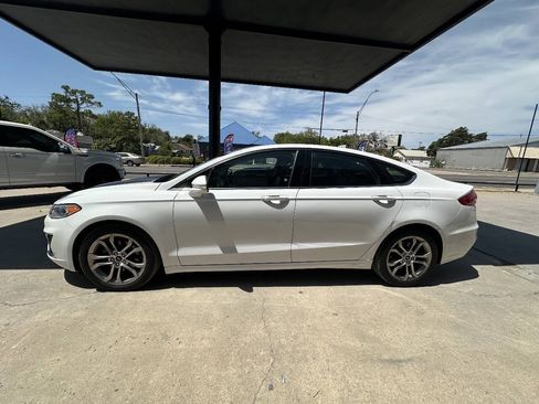 Used 2020 Ford Fusion SEL FWD image 5