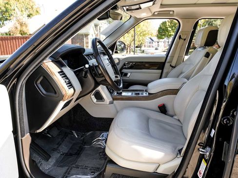 Used 2019 Land Rover Range Rover Long Wheelbase Supercharged image 4