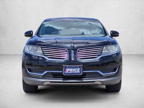 Used 2018 Lincoln MKX Select w/ Select Plus Package FWD image 2