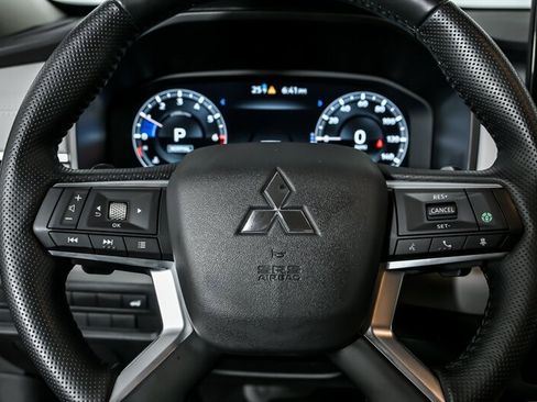 Used 2024 Mitsubishi Outlander SEL image 26