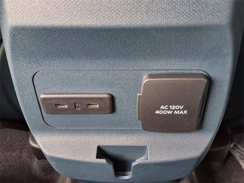 New 2025 Ford Maverick XLT w/ XLT Luxury Package image 7