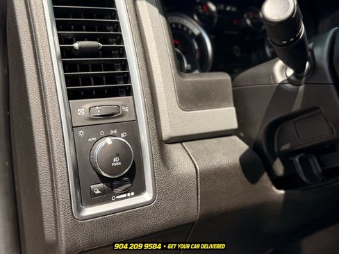 Used 2019 RAM 1500 Big Horn RWD image 17