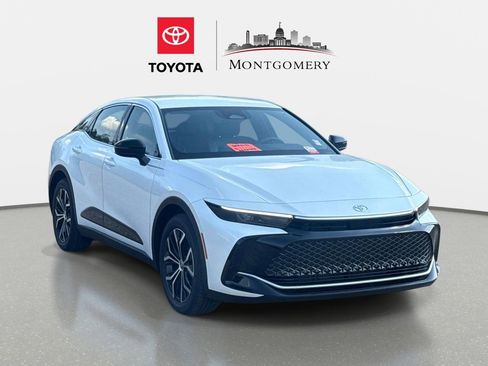 Used 2026 Toyota Crown XLE image 1