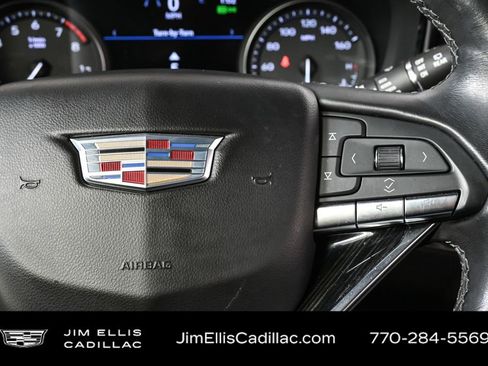 Certified 2022 Cadillac XT6 Premium Luxury w/ Technology Package image 12