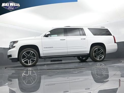 Used 2019 Chevrolet Suburban Premier image 20