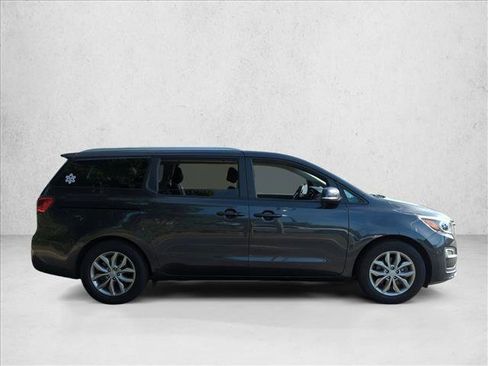 Used 2020 Kia Sedona EX FWD image 4