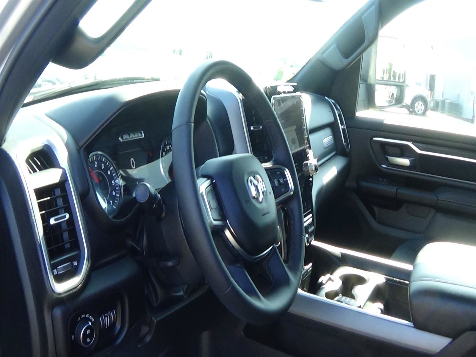 Used 2025 RAM 1500 Big Horn AWD/4WD image 18