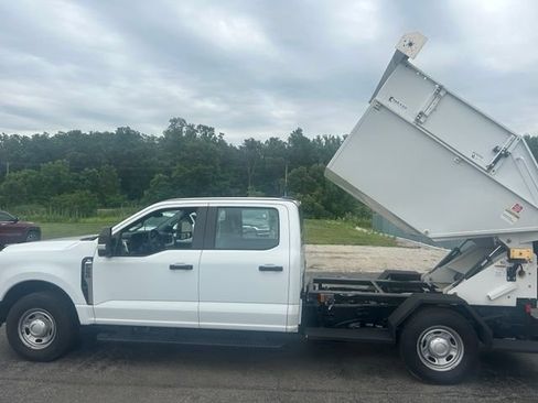 Used 2023 Ford F250 XL RWD image 9