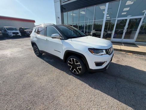 Used 2021 Jeep Compass Limited w/ Sun and Sound Group AWD/4WD image 2