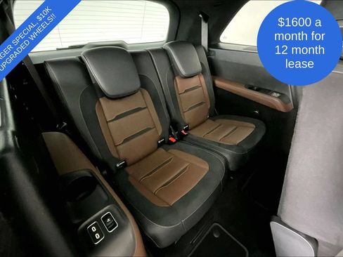 Used 2024 Mercedes-Benz GLS 63 AMG 4MATIC image 36