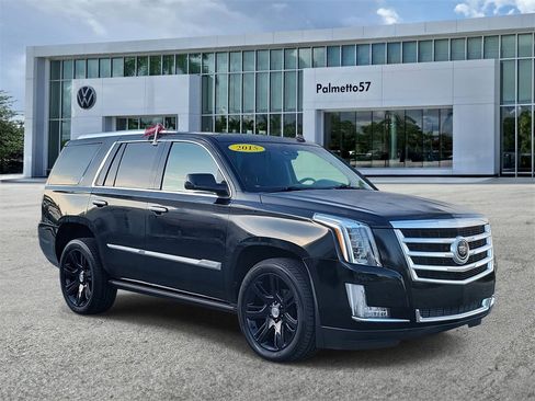 Used 2015 Cadillac Escalade Premium image 3