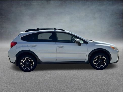 Used 2017 Subaru Crosstrek 2.0i Limited AWD/4WD image 13
