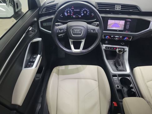 Used 2021 Audi Q3 2.0T Premium w/ Convenience Package image 18