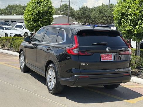 Used 2025 Honda CR-V EX image 5