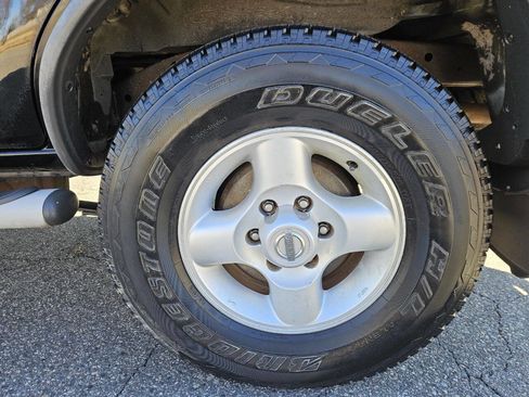 Used 2003 Nissan Xterra XE image 23