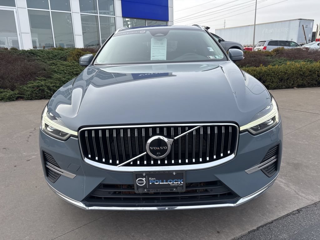 Certified 2023 Volvo XC60 B5 Plus w/ Climate Package AWD/4WD image 3