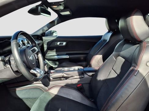 Used 2022 Ford Mustang GT Premium w/ Equipment Group 401A image 7