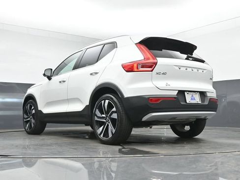 Used 2023 Volvo XC40 B5 Ultimate w/ Protection Package Premier AWD/4WD image 42