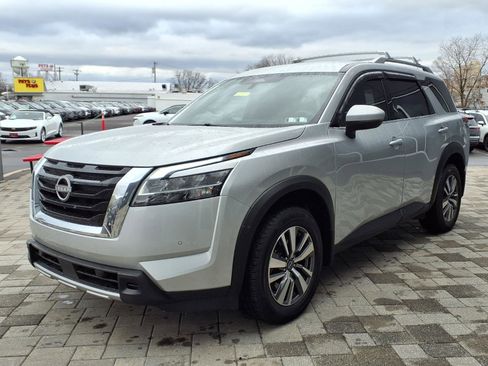 Certified 2023 Nissan Pathfinder S image 8