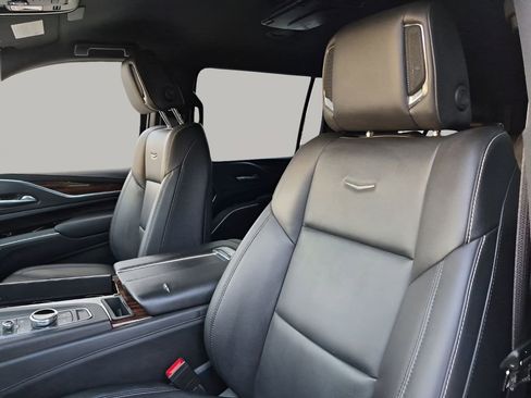 Used 2021 Cadillac Escalade ESV Luxury image 31