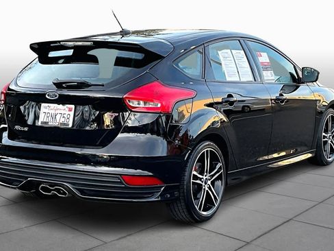 Used 2016 Ford Focus ST image 13