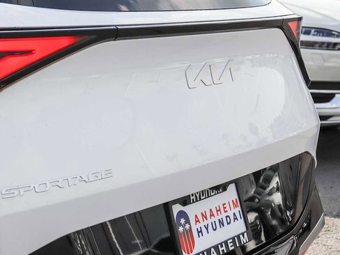 Used 2024 Kia Sportage SX image 10