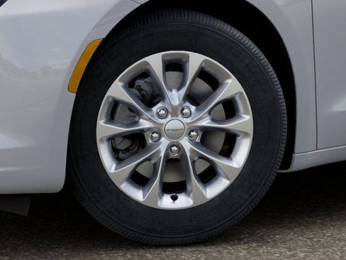 New 2027 Chrysler Pacifica Select AWD/4WD image 8