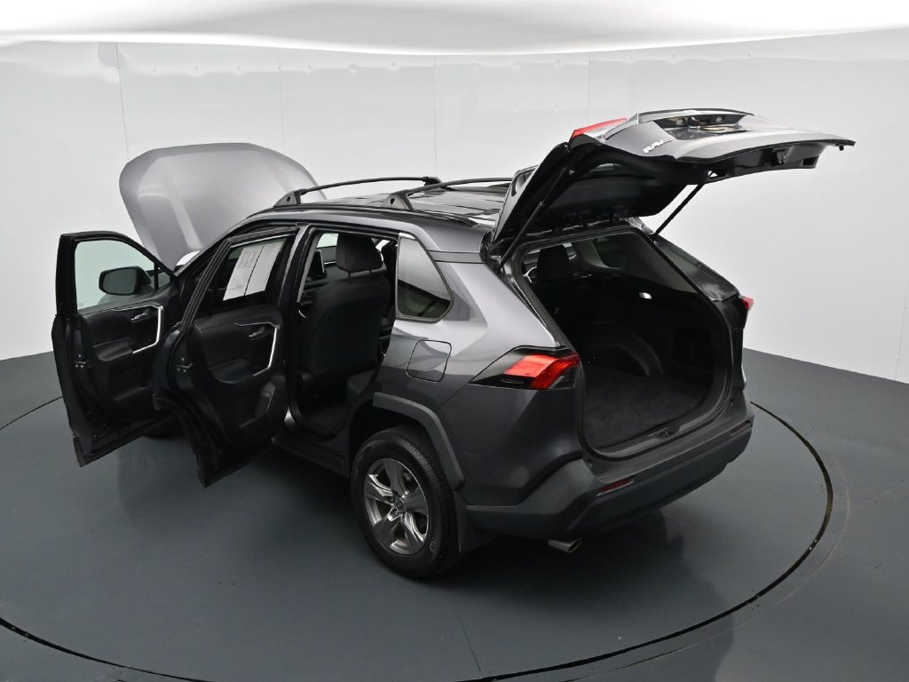 Used 2024 Toyota RAV4 XLE FWD image 34
