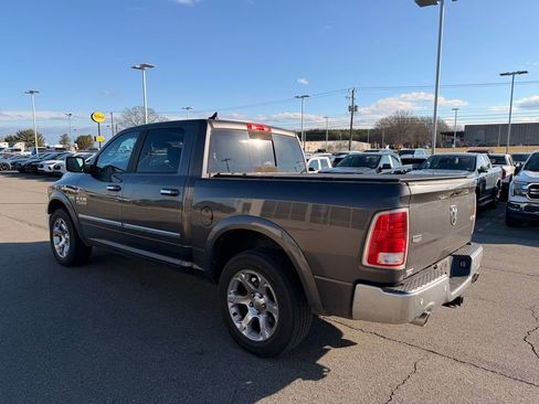 Used 2017 RAM 1500 Laramie w/ Convenience Group image 6