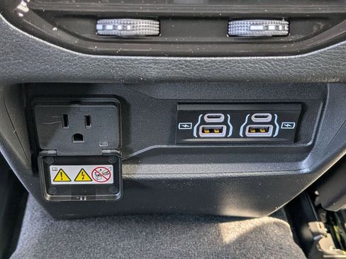 New 2026 Jeep Grand Cherokee Laredo X AWD/4WD image 33