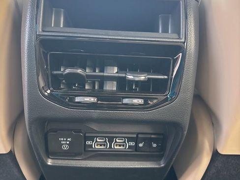 Used 2024 Jeep Grand Cherokee Limited w/ Trailer Tow Package image 13