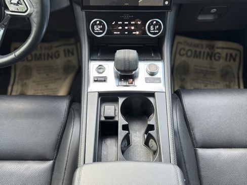 Used 2023 Jaguar F-PACE S image 29