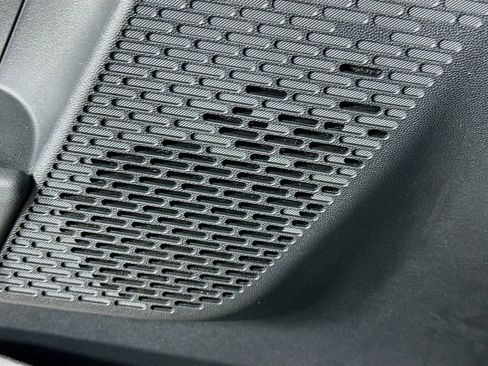 Certified 2025 MINI Cooper 4-Door Hardtop image 18