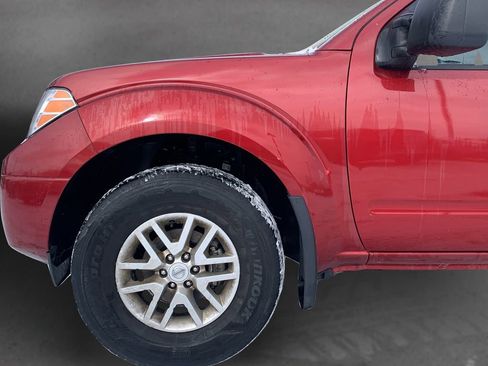 Used 2021 Nissan Frontier SV image 11