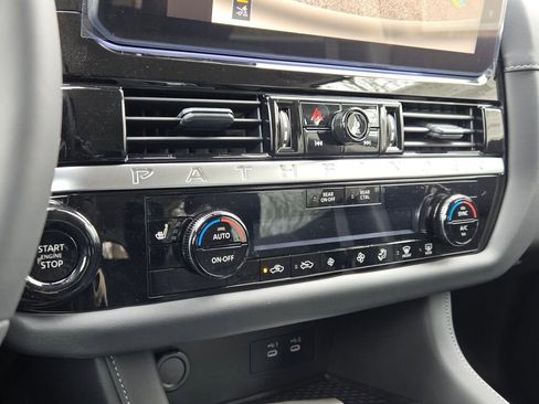 New 2026 Nissan Pathfinder SV AWD/4WD image 27