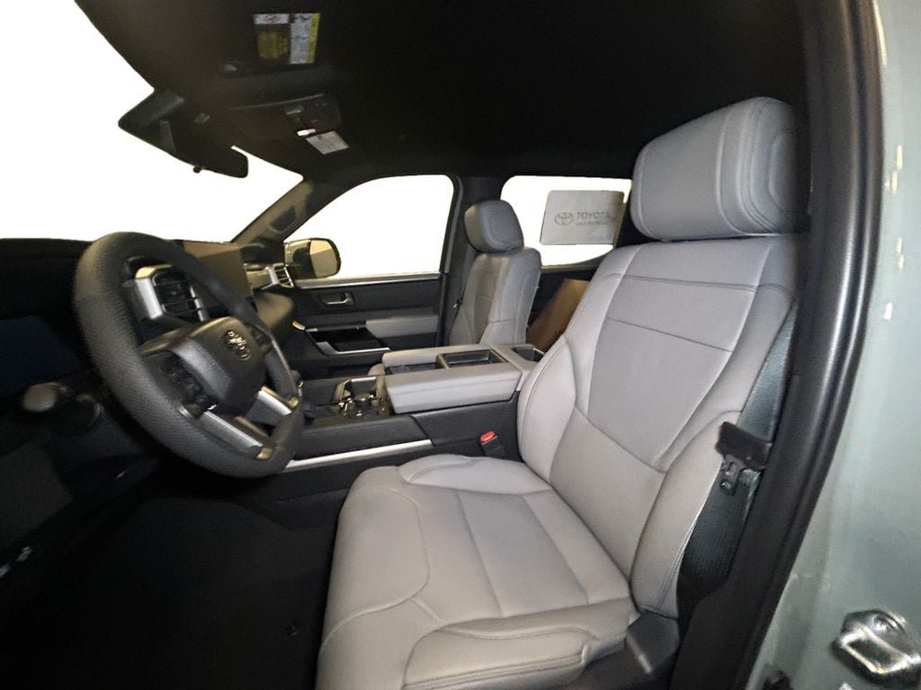 New 2026 Toyota Tundra Limited AWD/4WD image 9