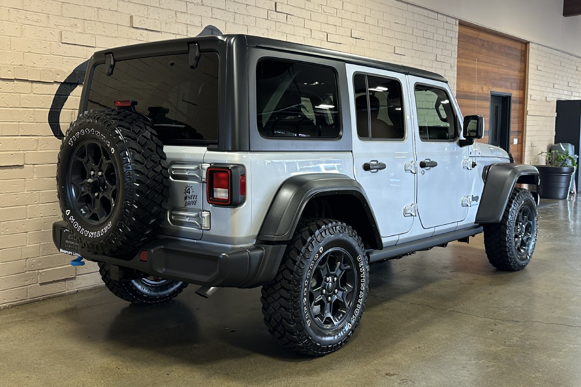 Used 2023 Jeep Wrangler Unlimited AWD/4WD image 4