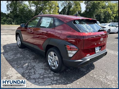 New 2027 Hyundai Kona SE FWD image 5
