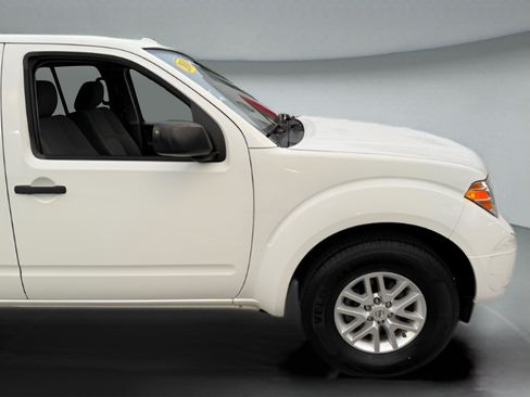 Used 2018 Nissan Frontier SV image 31
