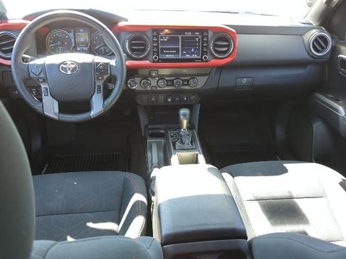 Used 2020 Toyota Tacoma TRD Off-Road image 7
