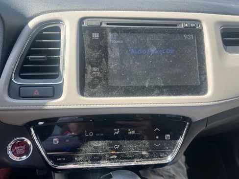Used 2017 Honda HR-V EX image 3