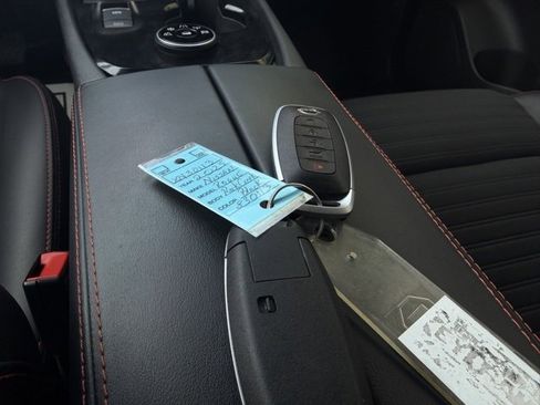 Certified 2025 Nissan Rogue SV image 35