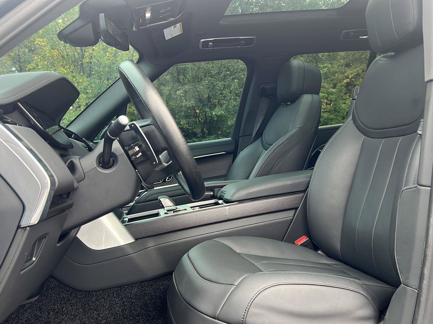 Certified 2026 Land Rover Range Rover SE AWD/4WD image 20