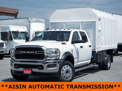 Used 2022 RAM 5500 Tradesman w/ Chrome Appearance Group AWD/4WD image 4