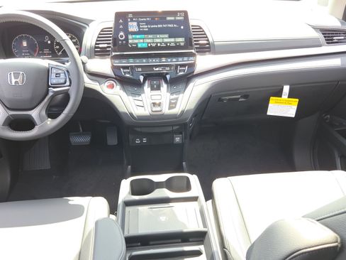 New 2026 Honda Odyssey EX-L image 16