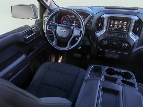 Used 2019 Chevrolet Silverado 1500 Custom w/ Custom Convenience Package image 28