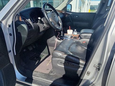 Used 2019 Nissan Armada SL w/ Premium Package AWD/4WD image 4