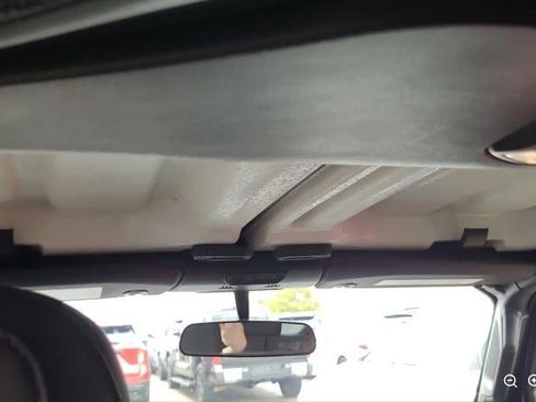 Used 2023 Jeep Wrangler Sport S image 10