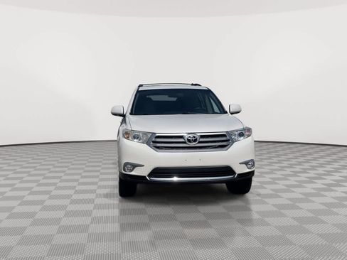 Used 2013 Toyota Highlander Limited AWD/4WD image 3