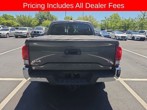 Certified 2023 Toyota Tacoma SR5 AWD/4WD image 9